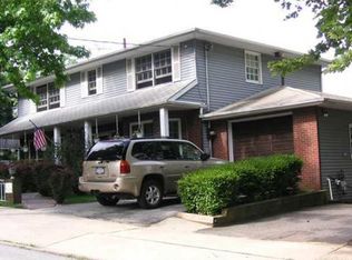 10 Wards Point Ave, Staten Island, NY 10307