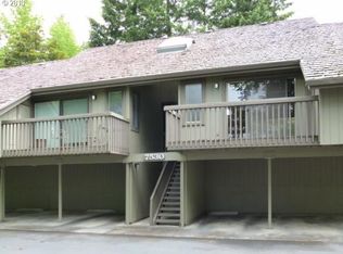 7530 SW Barnes Rd UNIT B, Portland, OR 97225