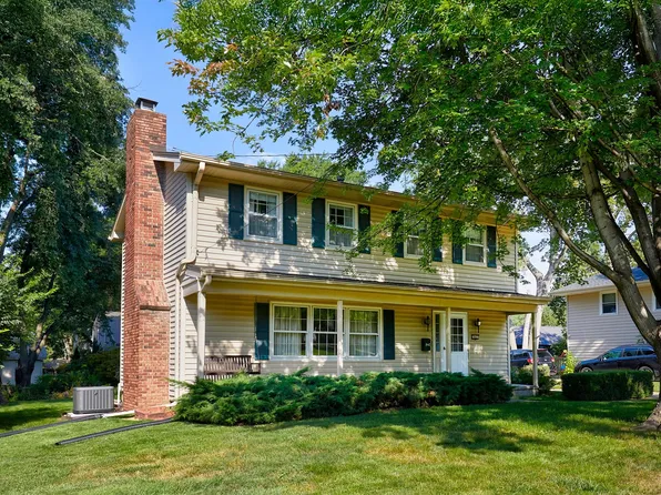 842 23rd St, West Des Moines, IA 50265