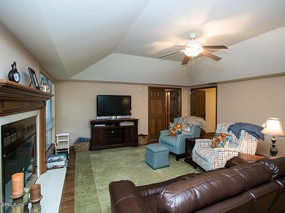 5th image of 2866 Oakland Dr