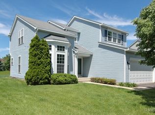 2258 Deerpath Dr, Elgin, IL 60123