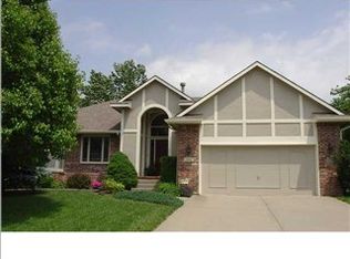 126 S Birch Ct, Andover, KS 67002