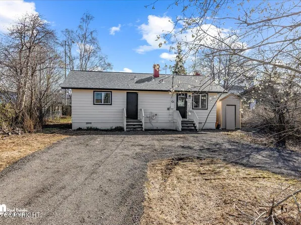 1523 Demeure Pl, Anchorage, AK 99508