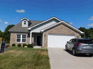 567 Golden Maple Ave, Brookville, OH 45309