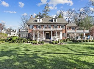 530 Monterey Ave, Pelham, NY 10803