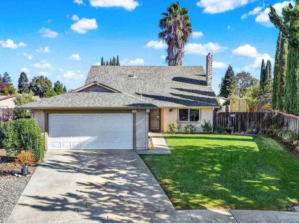 140 Hyannis Ct, Vacaville, CA 95687