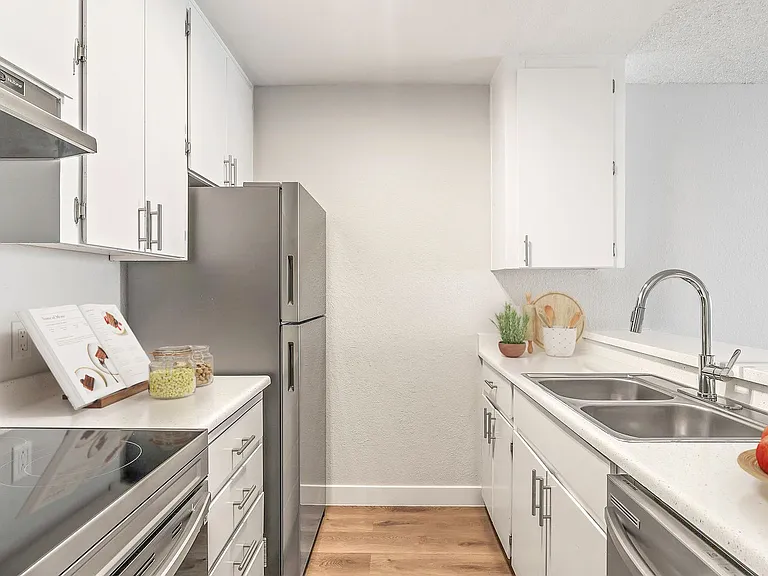 Echo Luxury Apartments — Photo 156