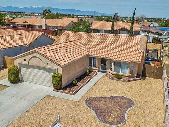 4th image of 13608 La Villa Dr