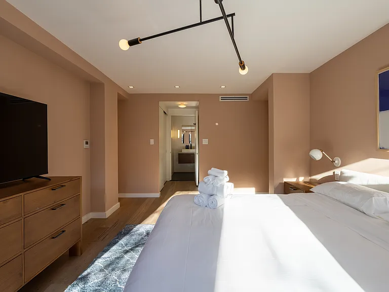 230 Bergen St #1 — Photo 35