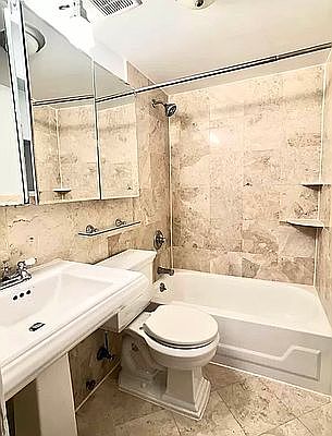 4th image of 50 Barrow St #3