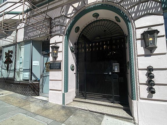 3rd image of 604 Bush St APT 306