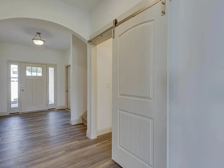 106 Glory Rd — Photo 26