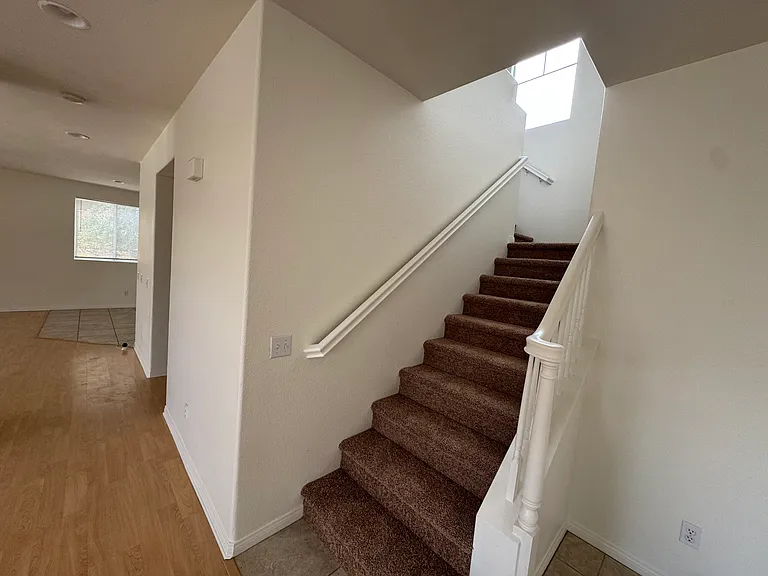 15487 Solstice Ct — Photo 8