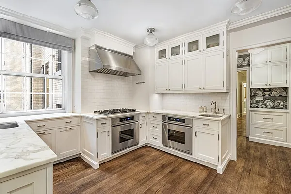 Sold by Brown Harris Stevens | media 28