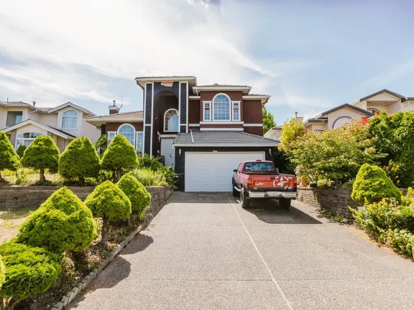 1226 Salter St, New Westminster, BC V3M 5A7
