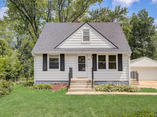 6844 North Range Line ROAD, Glendale, WI 53209