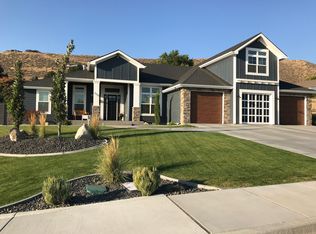 2227 Sky Meadow Ave, Richland, WA 99352