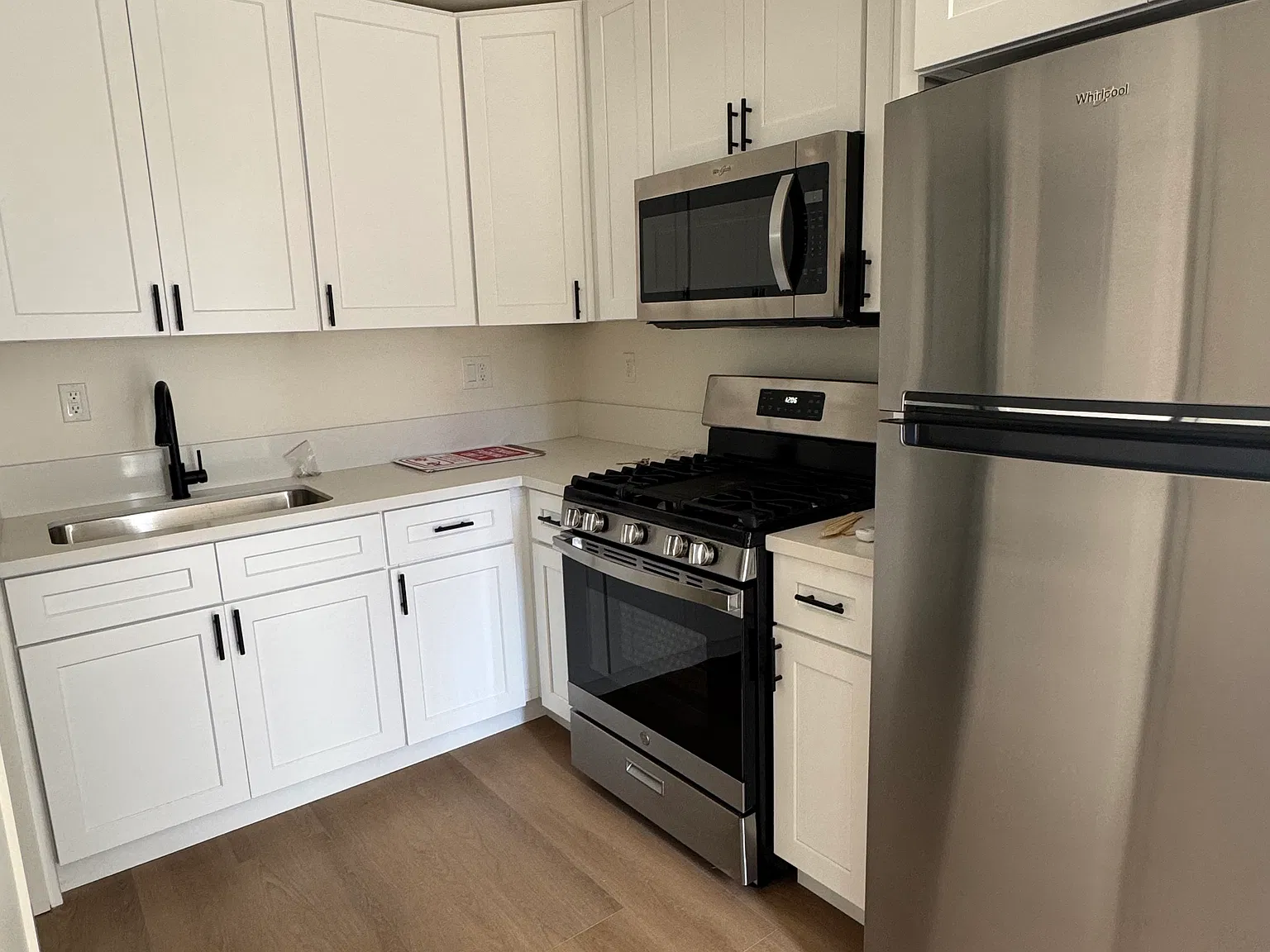 Studio, $1,800 — Photo 2