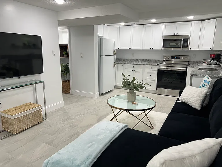 132 Hotel Ave #2 — Photo 4