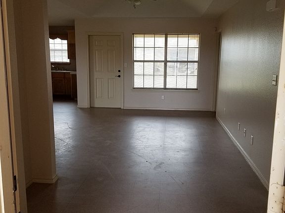 5th image of 1411 Tierra Del Sol Ave