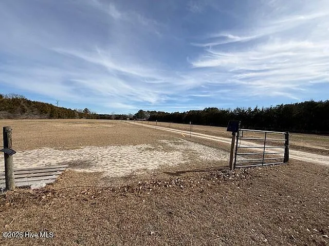 176 Old Fountain Rd — Photo 37