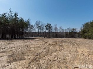 4 Allen Jarrett Dr, Mebane, NC 27302