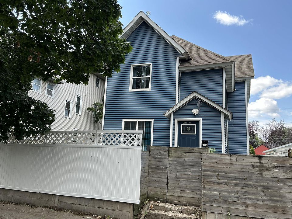 1st image of 2812 Stevens Ave