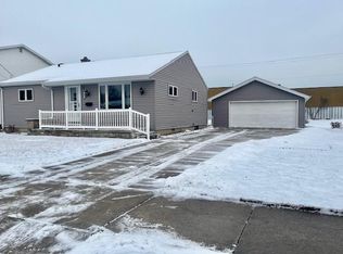 1021 S 35th St, Manitowoc, WI 54220