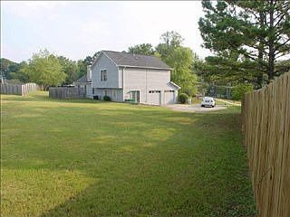 2nd image of 2054 Longford Clb NE