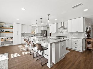311 Carey Ln, Friendswood, TX 77546