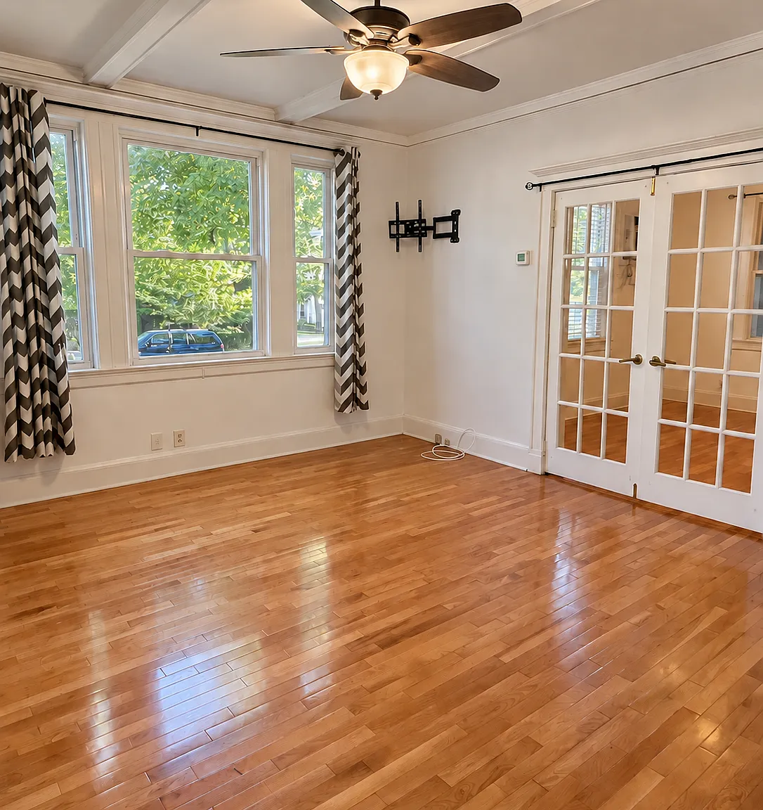 2 bed, 1000 sqft, $2,600 — Photo 3