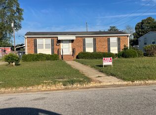 404 S Elm St, Benson, NC 27504
