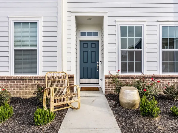 521 Steinbeck Pl, Carmel, IN 46032