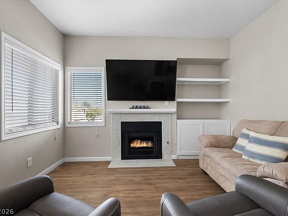 4th image of 251 S Green Valley Pkwy Unit 2722