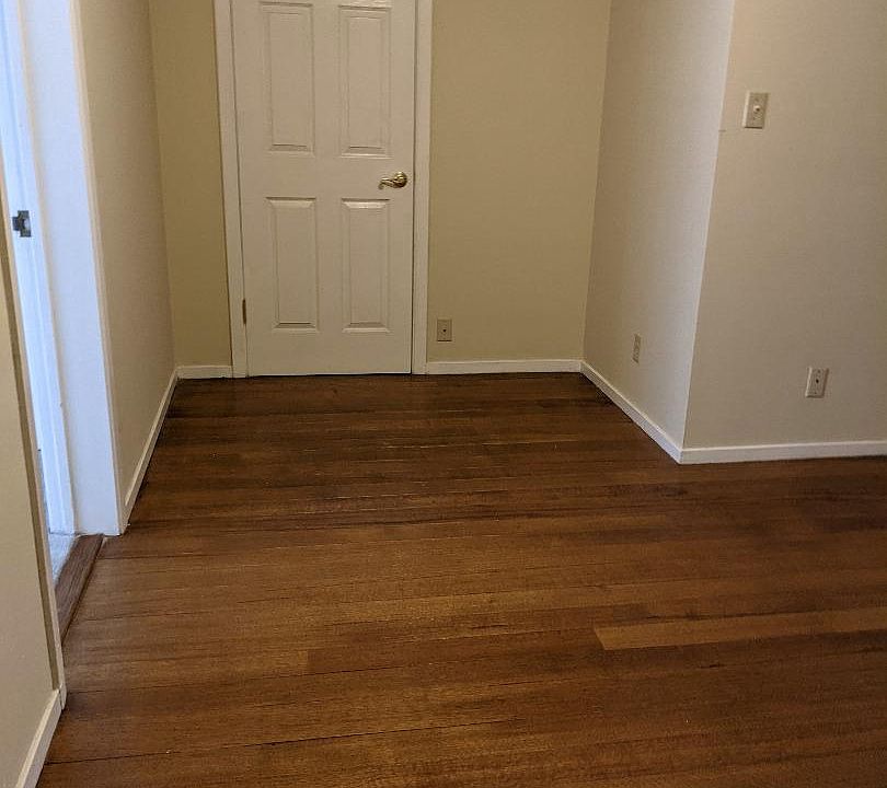 1st image of 40 W 4th Ave APT 103