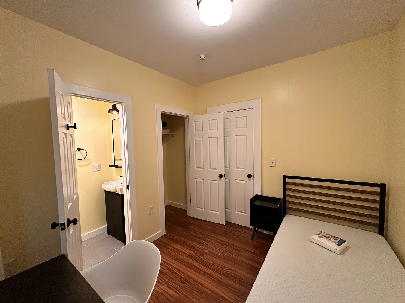 5 bed, 3.5 bath, 1650 sqft, $3,650 — Photo 3