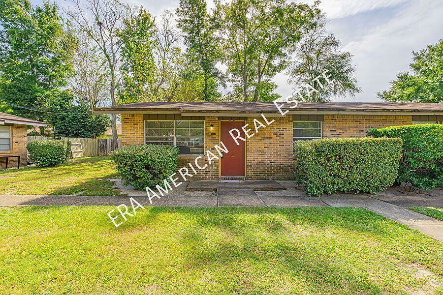 1st image of 101 Akron Dr