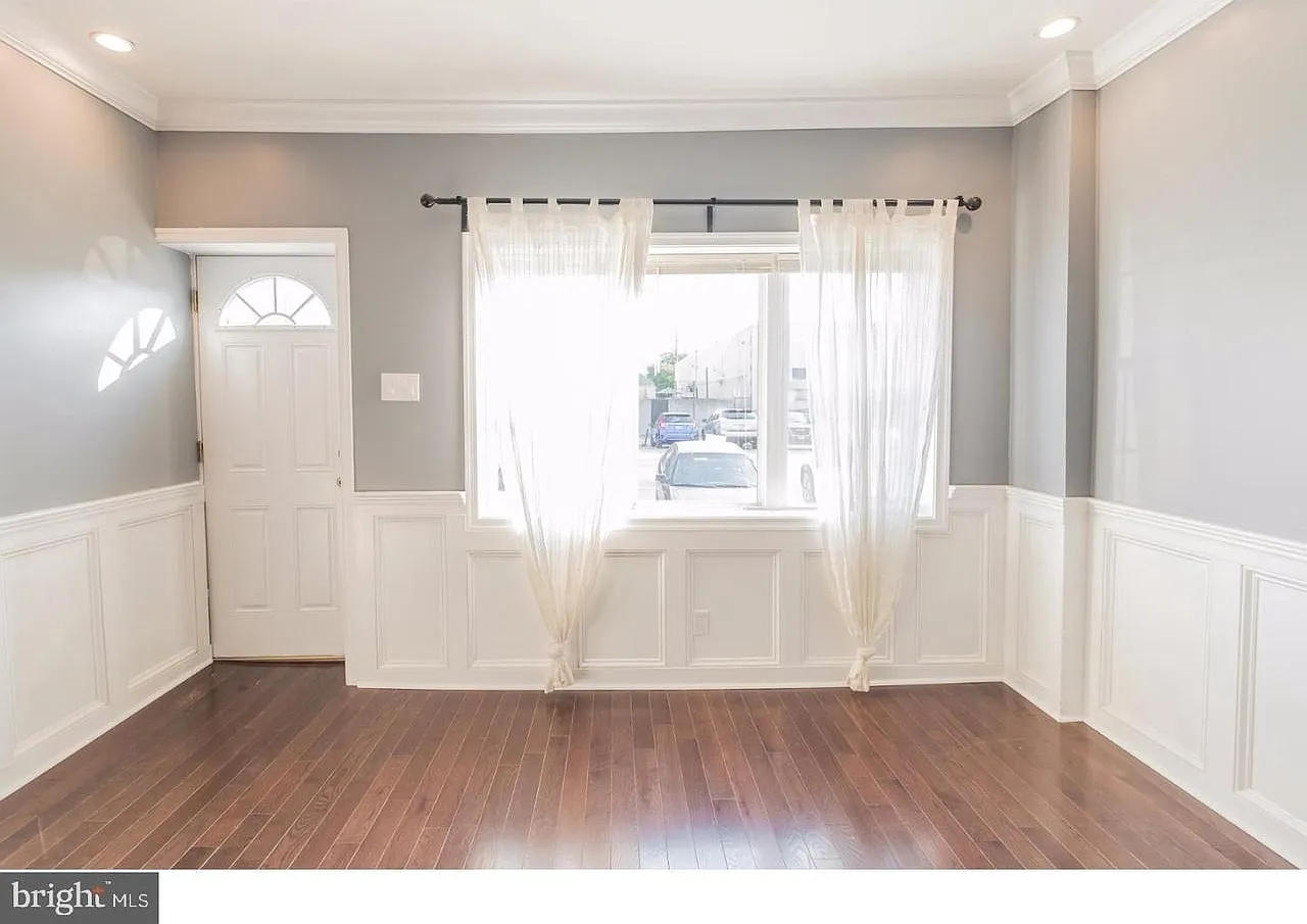 2604 E York St — Photo 3