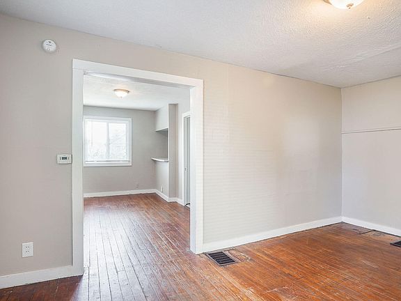 5th image of 1816 Horton Ave SE