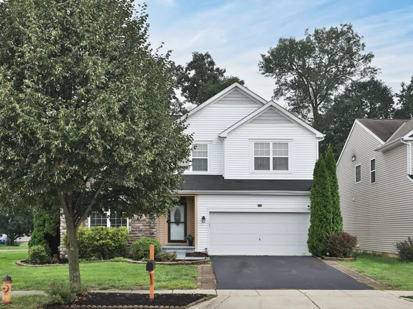 319 Kastlekove Dr, Lewis Center, OH 43035