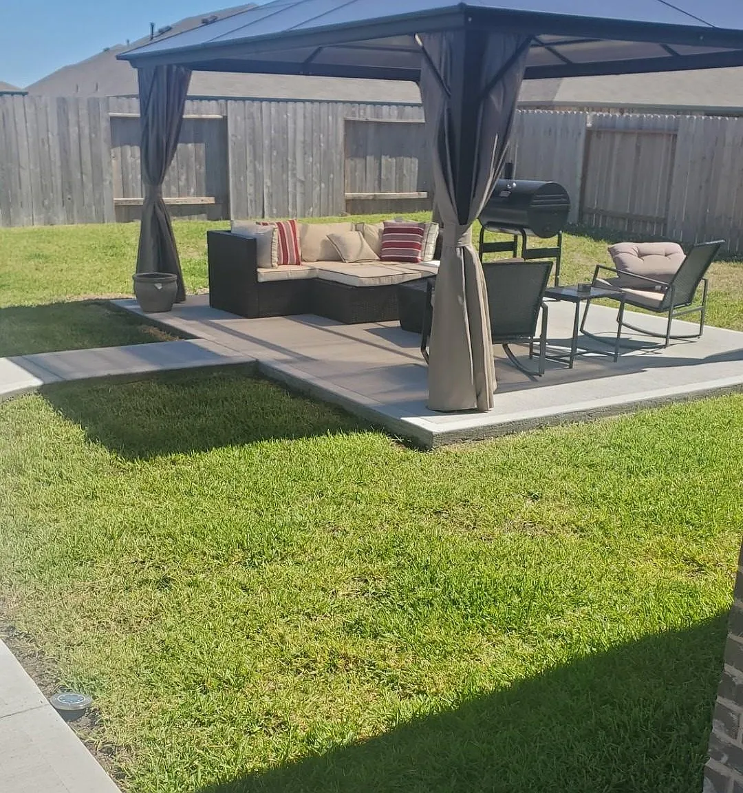 4 bed, 2.0 bath, 1826 sqft, $2,650 — Photo 1