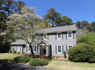 2201 Clearwater Point Dr, Seneca, SC 29672