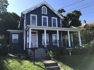 30 Green St, Beacon, NY 12508