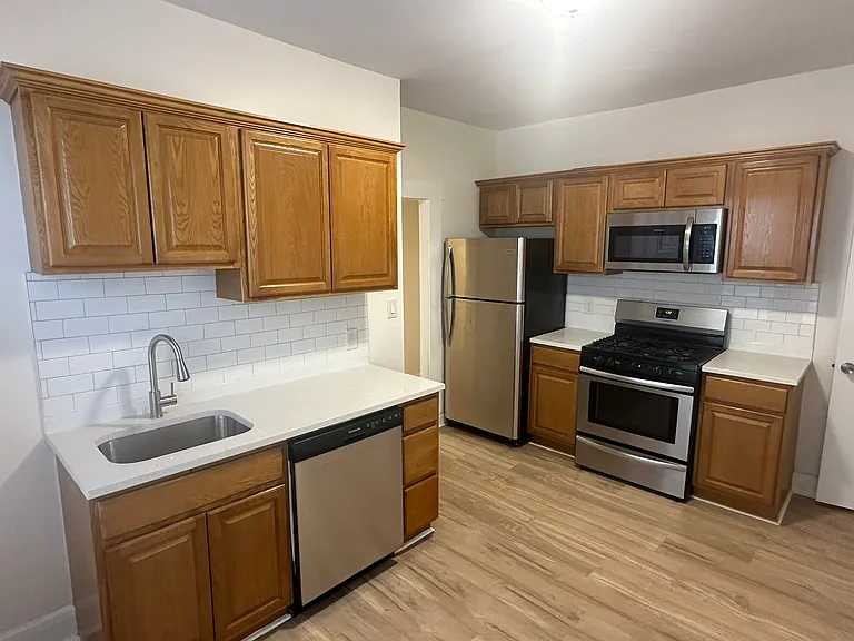 398 Bradford St #1 — Photo 15