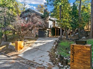 30213 Gremlin Ct, Running Springs, CA 92382