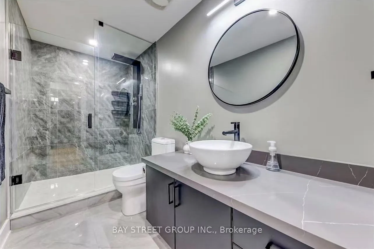 2 bed, $1,650 — Photo 2