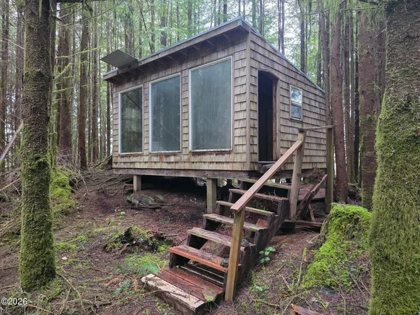 9860 Siletz Hwy, Lincoln City, OR 97367