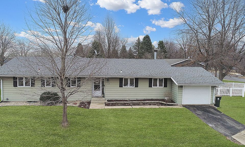 Prime Sun Prairie Living!