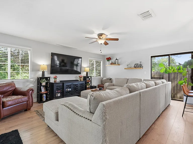 2436 Sandpiper Way — Photo 6