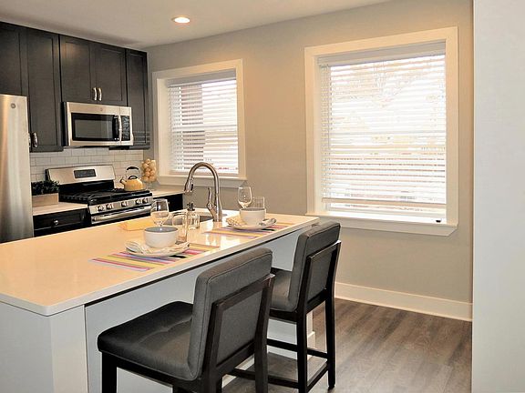 3rd image of 6401 Lindenwood Pl APT 3W
